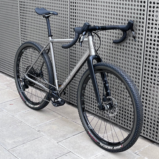 Curve - GXR4 aka Kevin - Medium - Shop Build