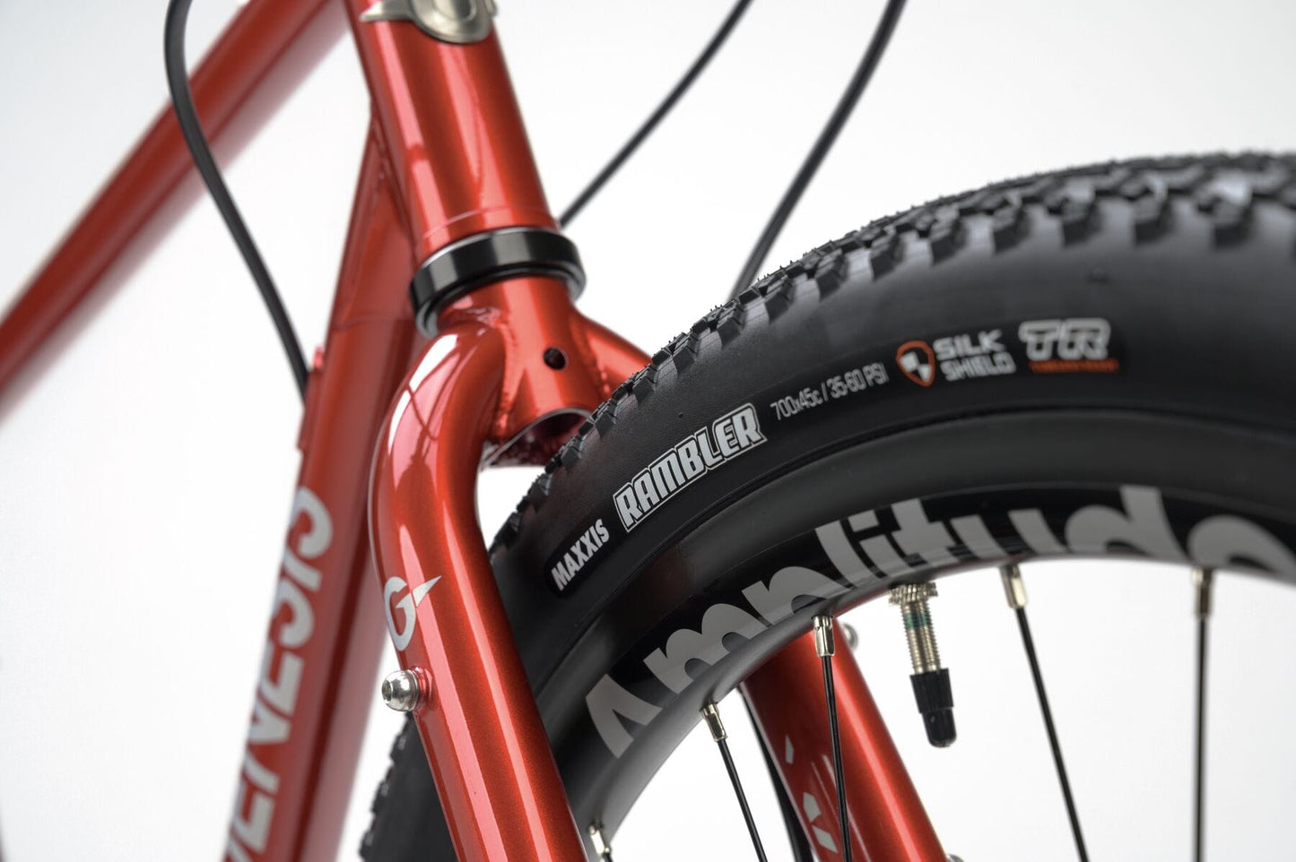 Genesis - Croix de Fer 10 - Flatbar - 2025