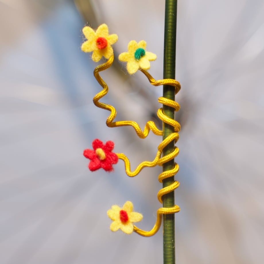 Ghooost - Twist Flower