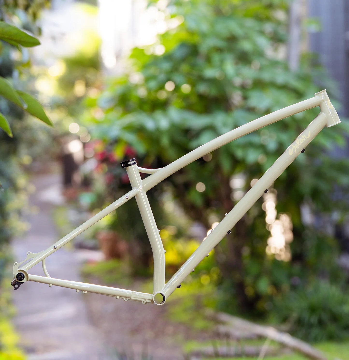 Sklar - Tall Tale Frame