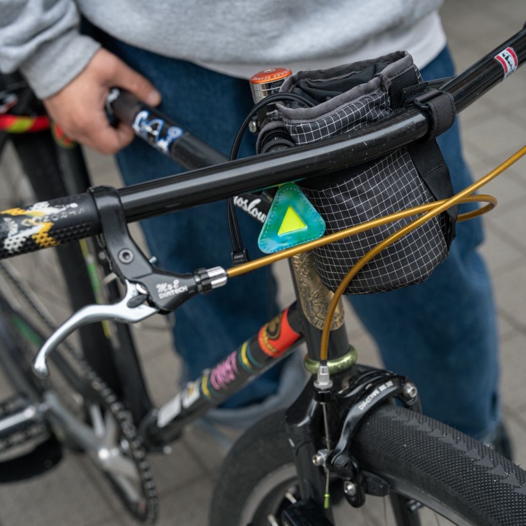 Blue Lug - Triangle Reflector - Mini (earth dye) – Guten Biken