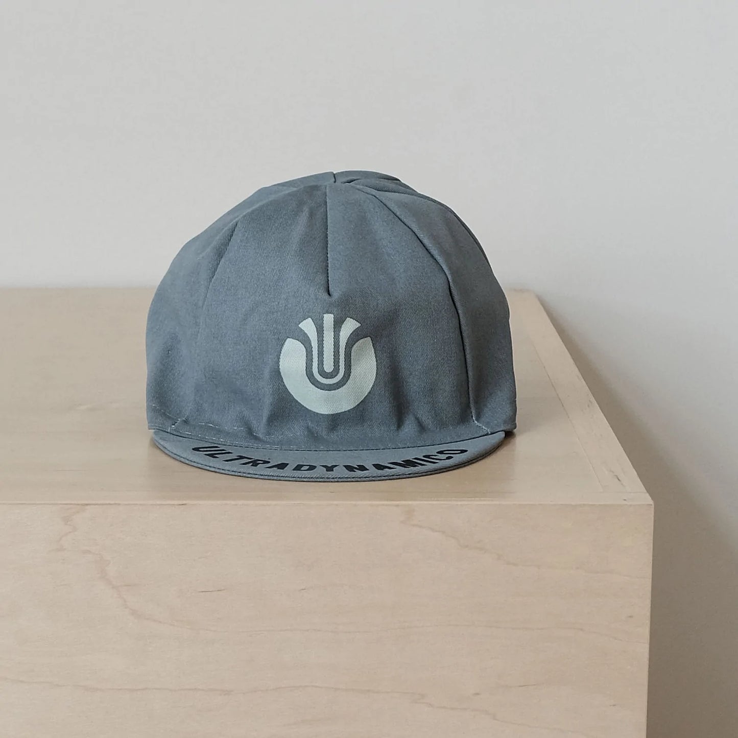 Ultradynamico - Alt Font Cap